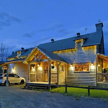 Les Chalets De Moh - 14 Chalets Independants La Malbaie Luaran gambar